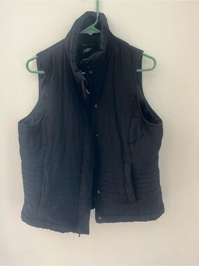 New York & Company Black Quilted Puffer Vest